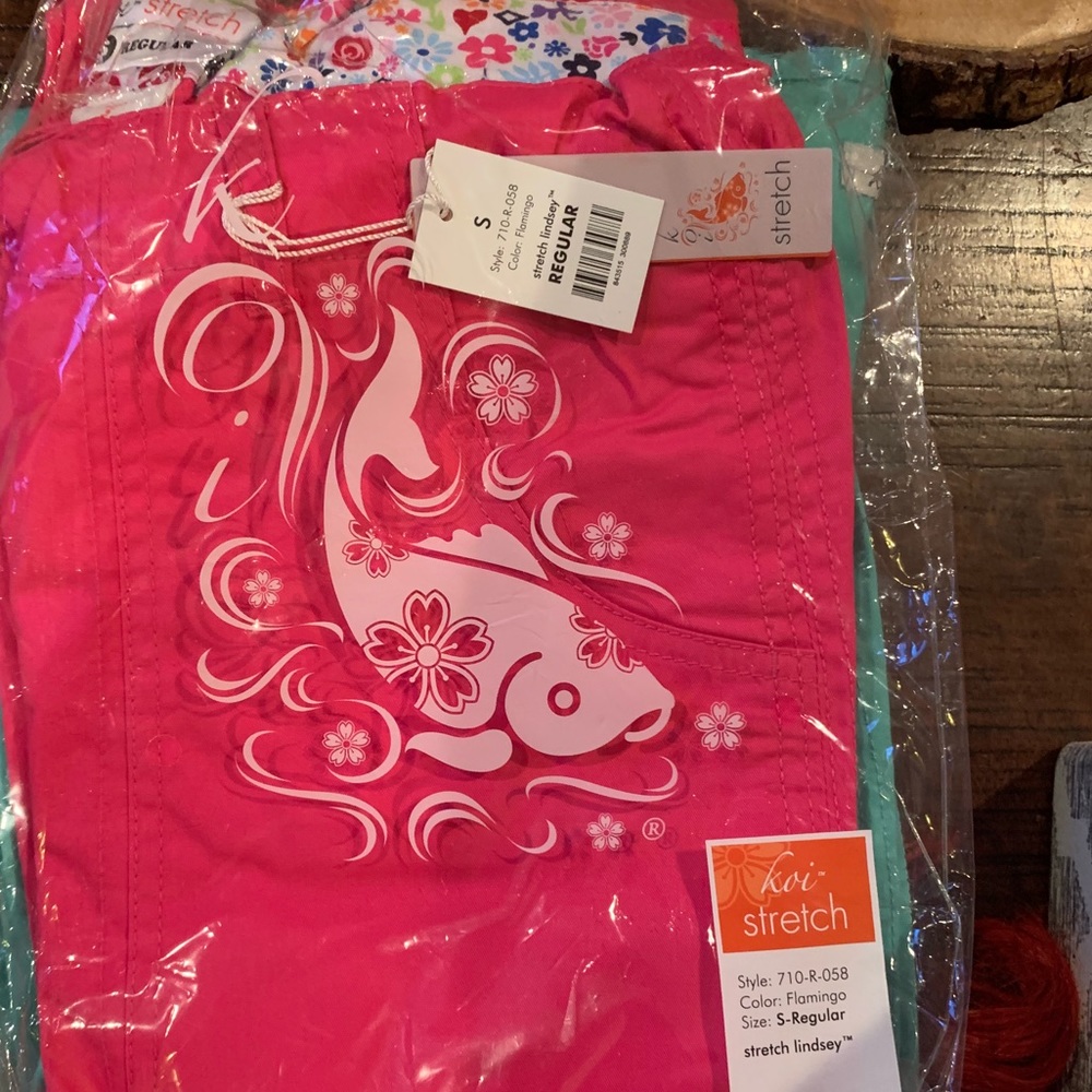 Brand new small Koi Lindsey scrub pant